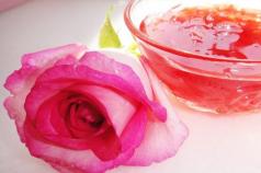 Как варить варенье из лепестков роз