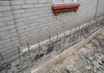 Strengthening the foundation of a private house: step-by-step ways to strengthen the foundation with your own hands