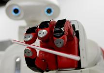 जागतिक रोबोटिक्सची नवीनतम कामगिरी बीजिंगमध्ये दर्शविली गेली