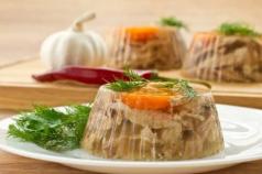 Chicken jellied meat - different recipes