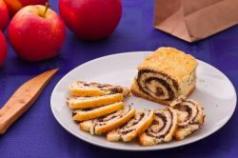 Roll with poppy seeds from curd dough without yeast: recipe with photo