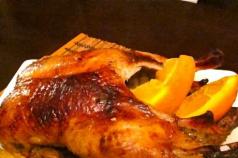 Duck roasted in the oven: cooking features, best recipes and reviews